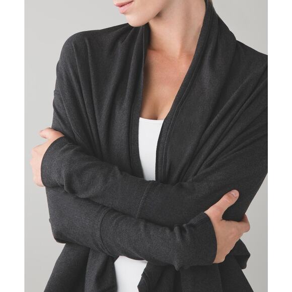 LULULEMON To & Flow Modal-Blend Wrap in Heathered Mod Black (Charcoal Gray) Sz 4 - Picture 2 of 8